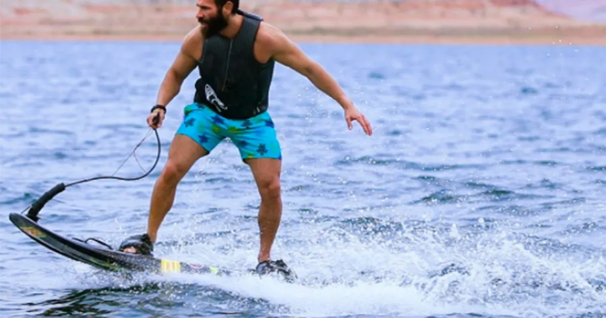 La conversione di Dan Bilzerian ora grazie a lei  monogamo