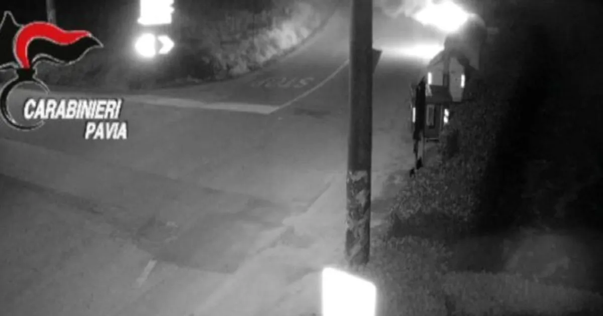 Pavia pompiere volontario appiccava roghi per imitare idoli tv