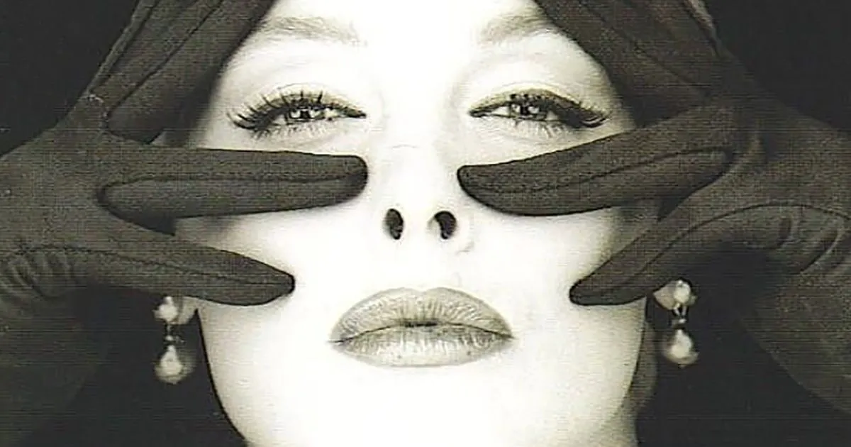 Brigitte Nielsen mostra sua figlia appena nata ecco Frida