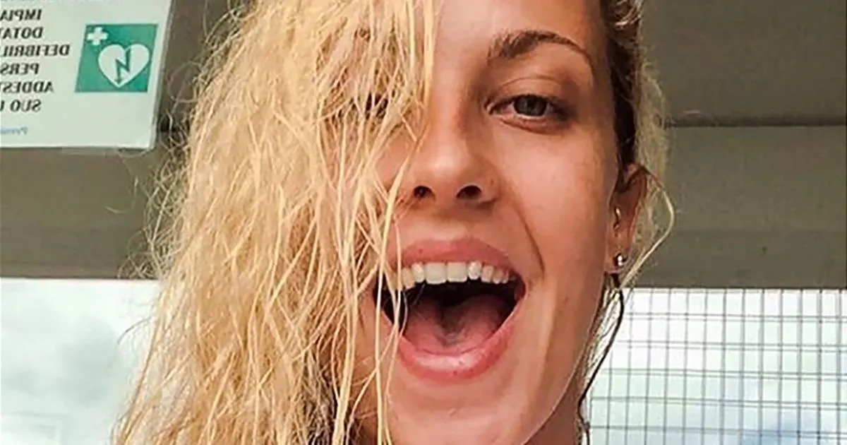 L8217azzurra Arianna Barbieri ha vinto la sua sfida Dopo il tumore torna in piscina