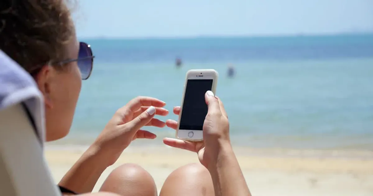 Novit Whatsapp ecco cos8217 e come funziona la modalit 8216vacanza8217