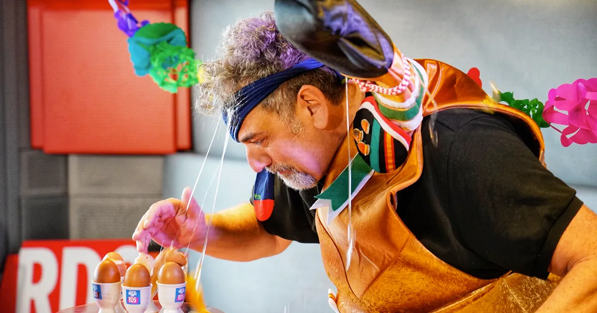 Il carnevale di Tutti Pazzi per RDS a Omelette Russa Ciccio rompe tutte le uova