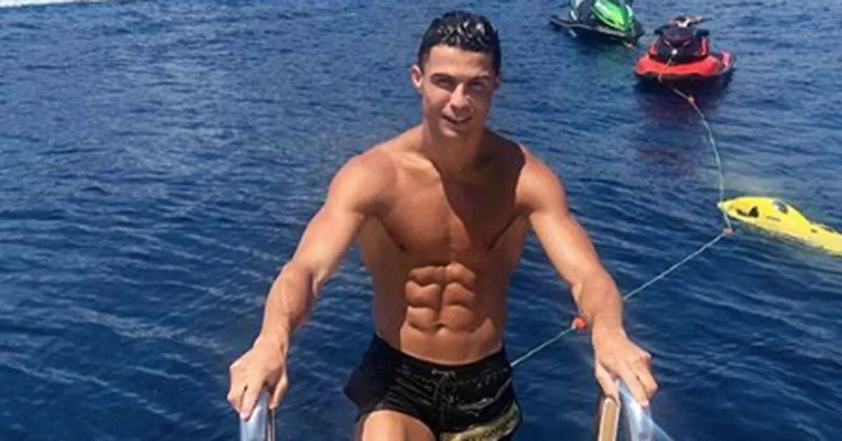 Cristiano Ronaldo e Georgina Rodriguez la foto nella jacuzzi
