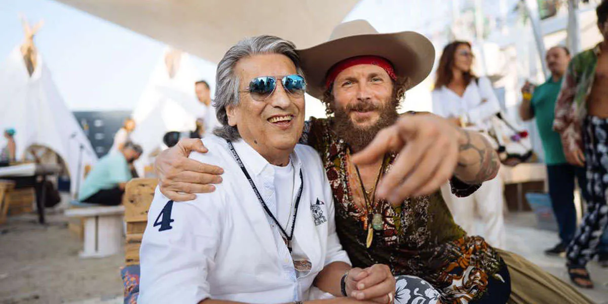 Jovanotti e Toto Cutugno cantano insieme Litaliano