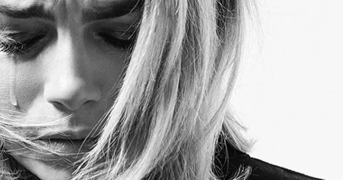 Emma Marrone la foto in lacrime e il messaggio per i fan