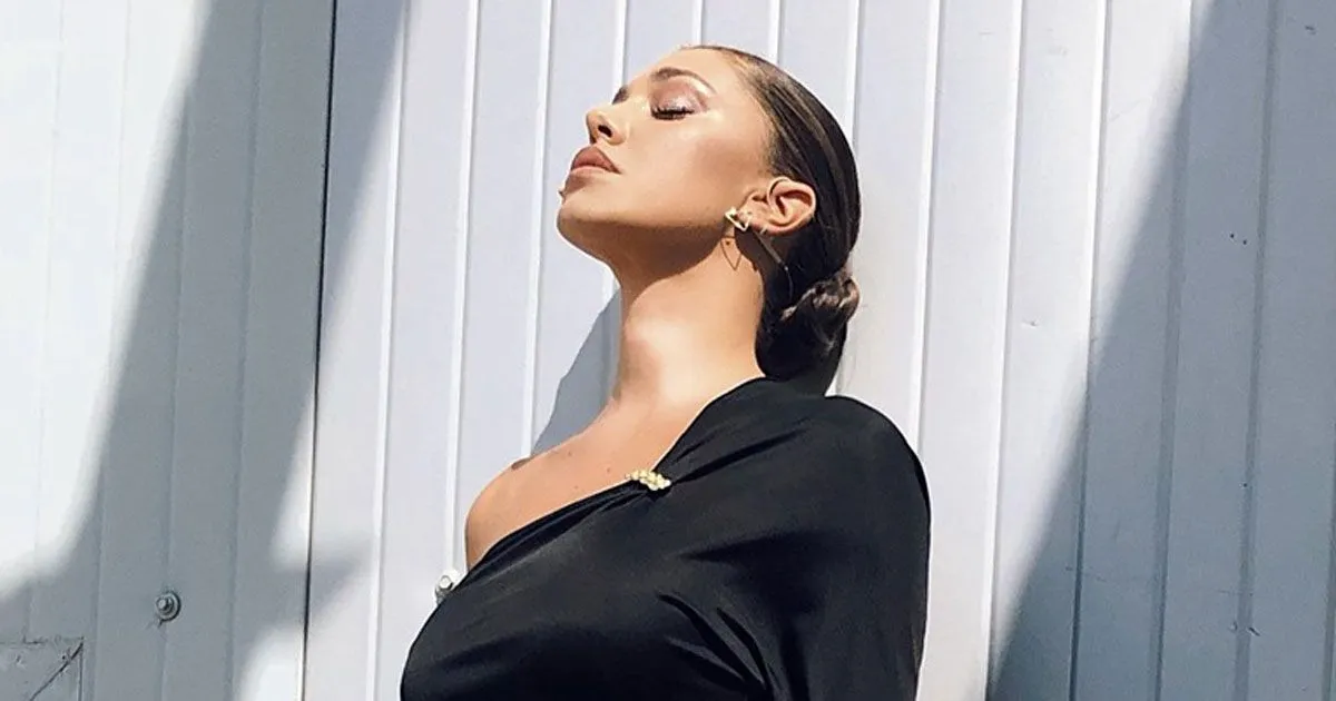 Belen Rodriguez la nuova frangia conquista Instagram