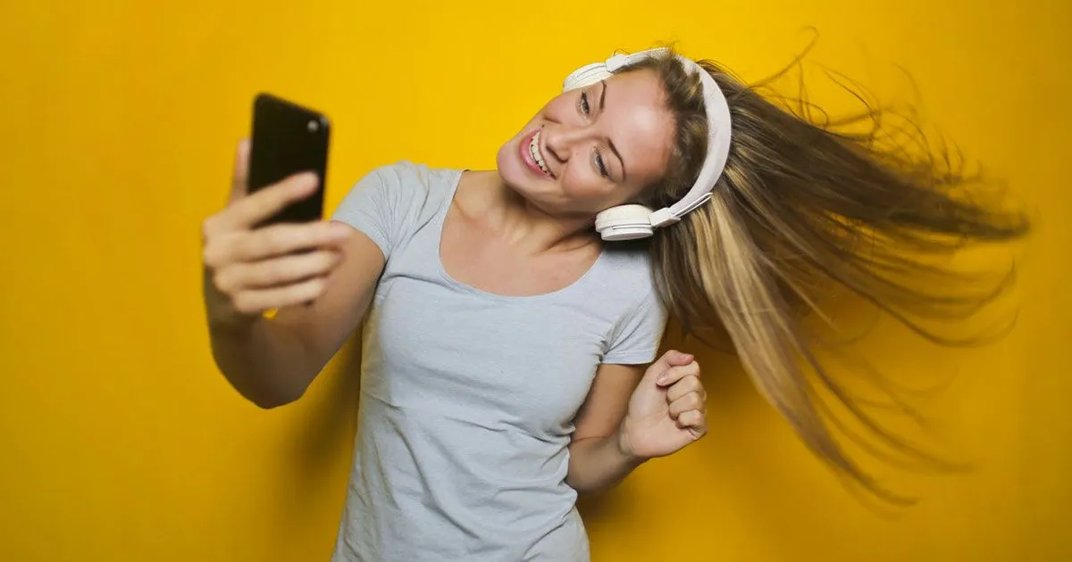 Addio ai filtri effetto 8220chirurgia plastica8221 Instagram si rinnova