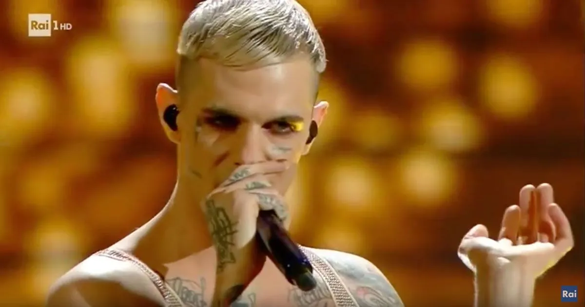  Achille Lauro a Sanremo 2020 ecco perch si  vestito cos