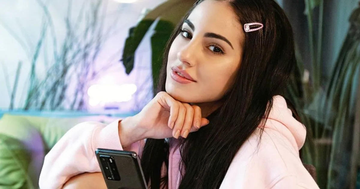 Giulia De Lellis appare dimagrita e finisce nel mirino degli haters