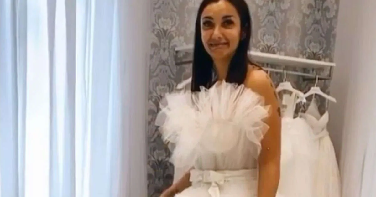 Elettra Lamborghini fa la prima prova dellabito da sposa