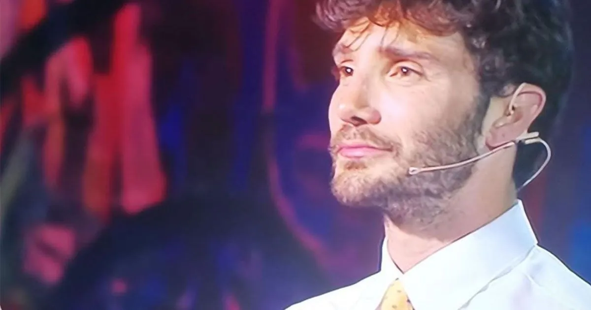 Stefano De Martino e la crisi con Beln limbarazzante domanda in diretta a Made in Sud