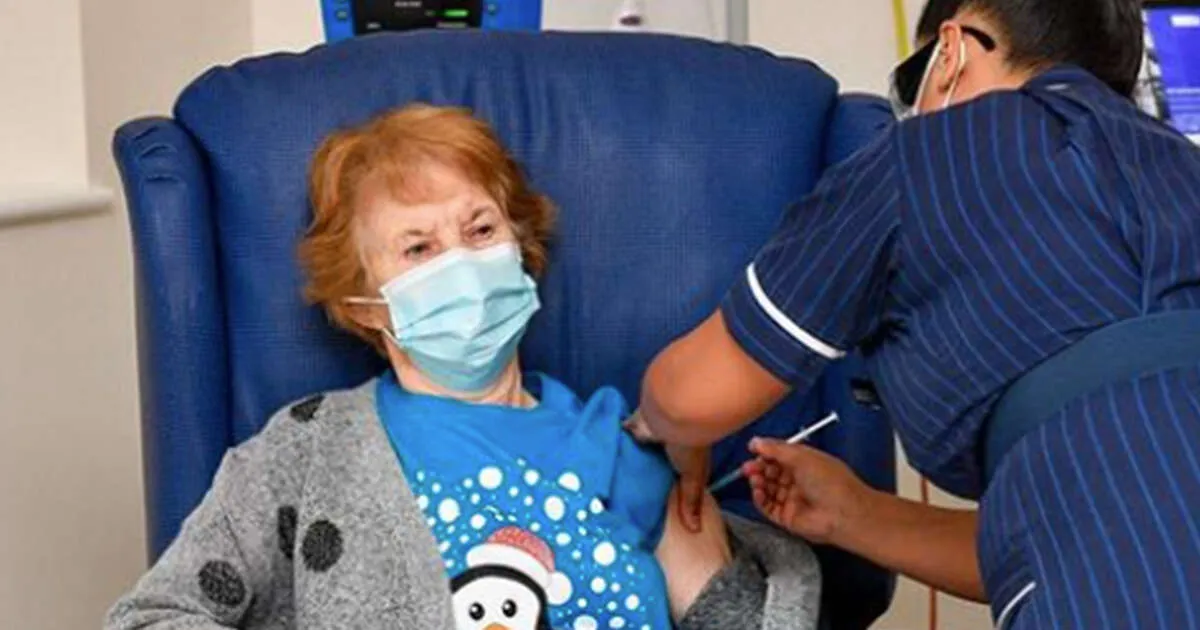 La tshirt della prima donna vaccinata contro il Coronavirus sta andando a ruba