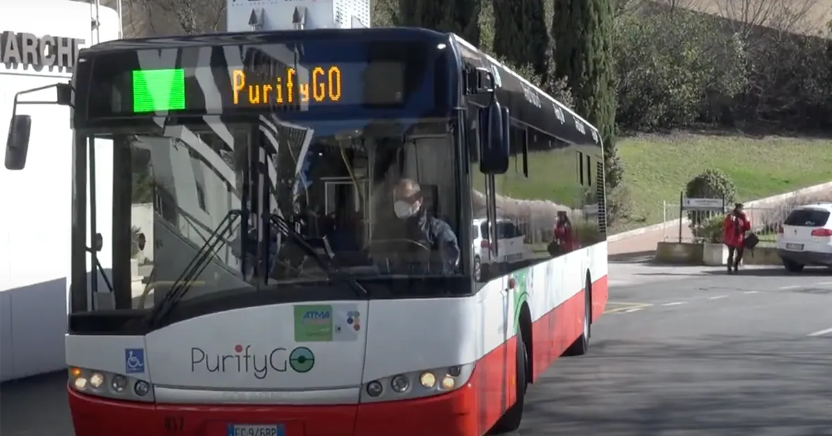 Bus mangia smog in un progetto che parte da Ancona e Jesi