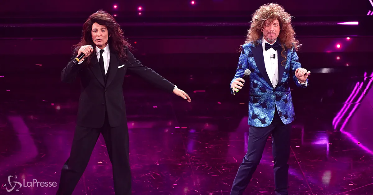 A Sanremo Amadeus e Fiorello cantano Siamo donne oltre le gambe c di pi