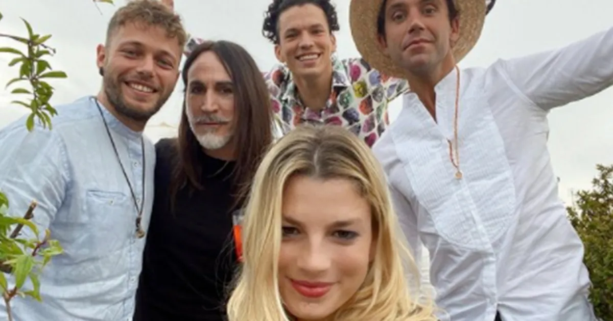 X Factor 2021 il team di giudici  pronto la foto condivisa da Emma Marrone