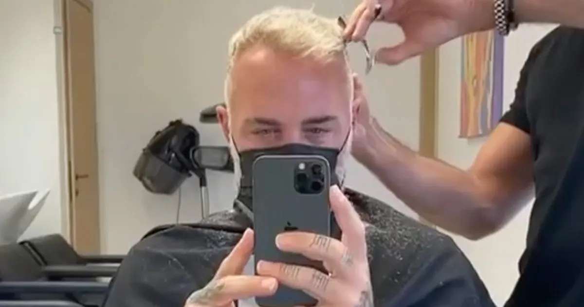 Gianluca Vacchi compie 54 anni e cambia look con una dedica a sua figlia Blu Jerusalema