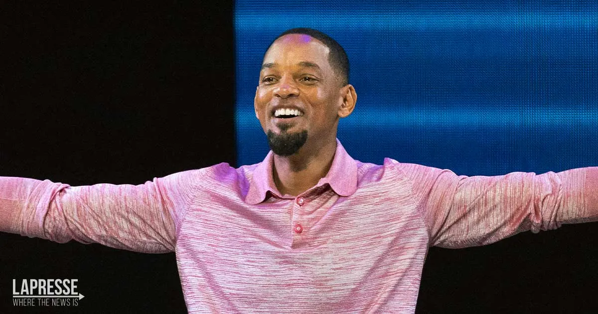 Will Smith in cima al mondo il video mentre scala il Burj Khalifa