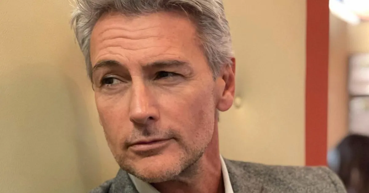 Roberto Farnesi in versione pap eccolo con la sua dolcissima Mia