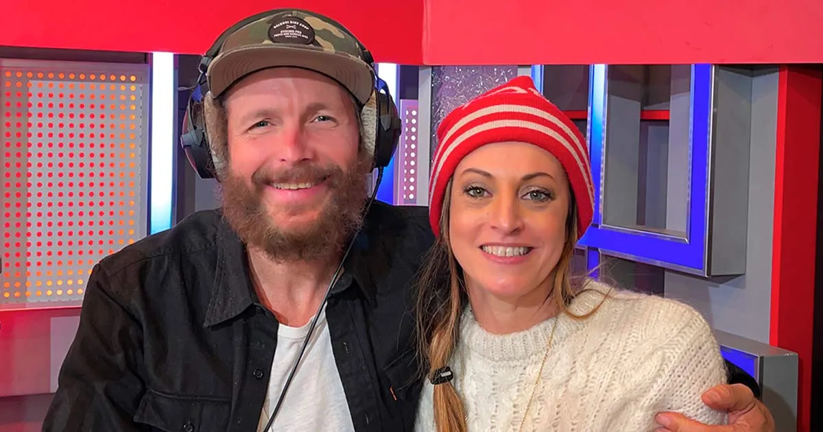 Jovanotti canta un mashup dei suoi successi con IPeggioPiPeggioDiRDS