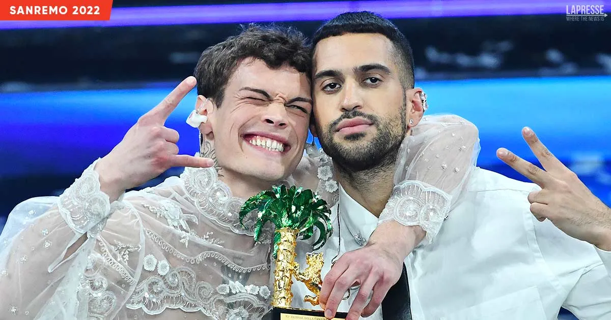 Sanremo 2022 trionfano Mahmood e Blanco con Brividi