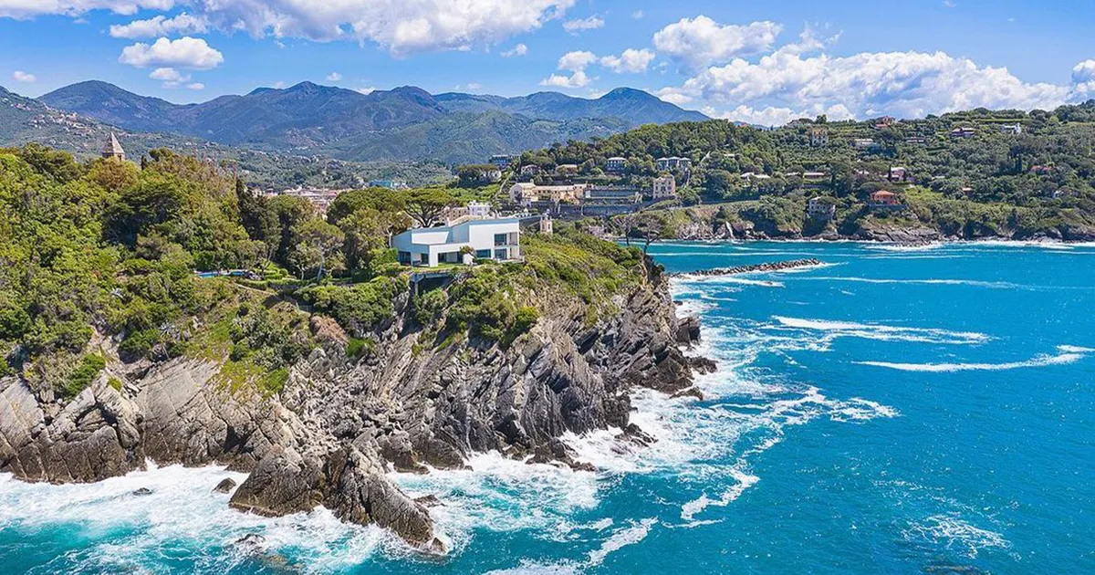 La Sirenetta di Andersen  in vendita la villa costruita nel luogo dove si ispir lautore