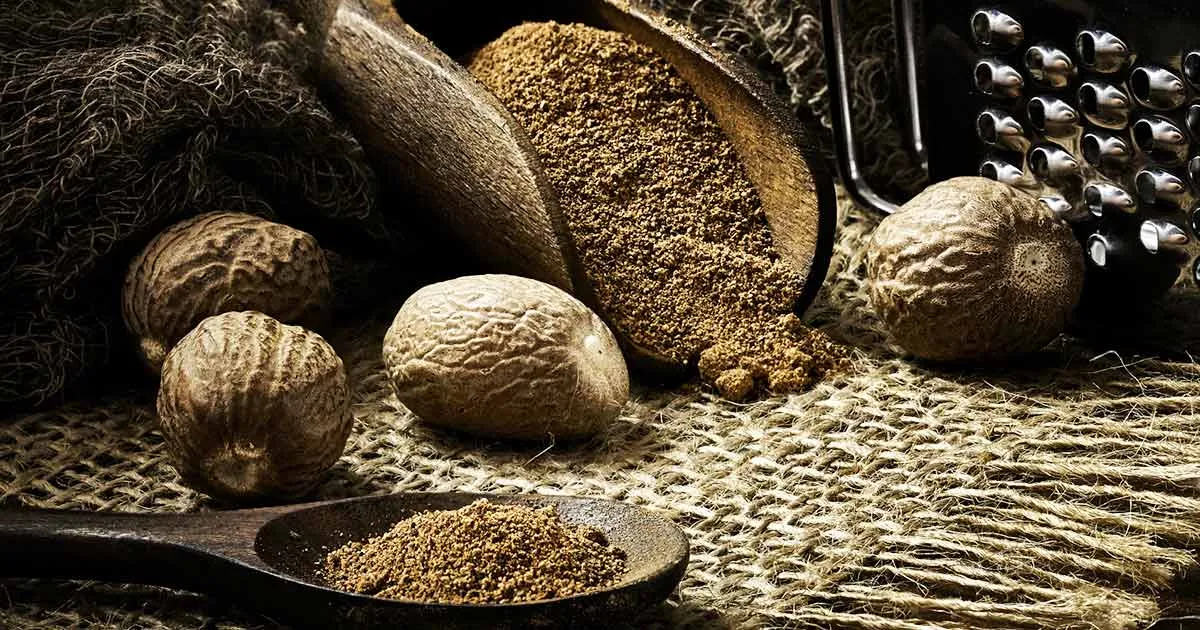 Capodannogate ad Amici perch e come la noce moscata pu essere pericolosa