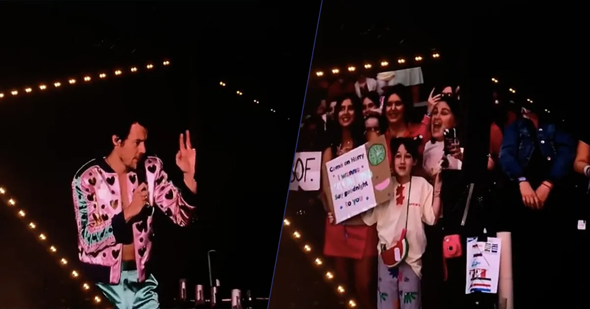 Il gesto tenero di Harry Styles dal palco fa leggere a una bimba il cartello con la intro di As it was