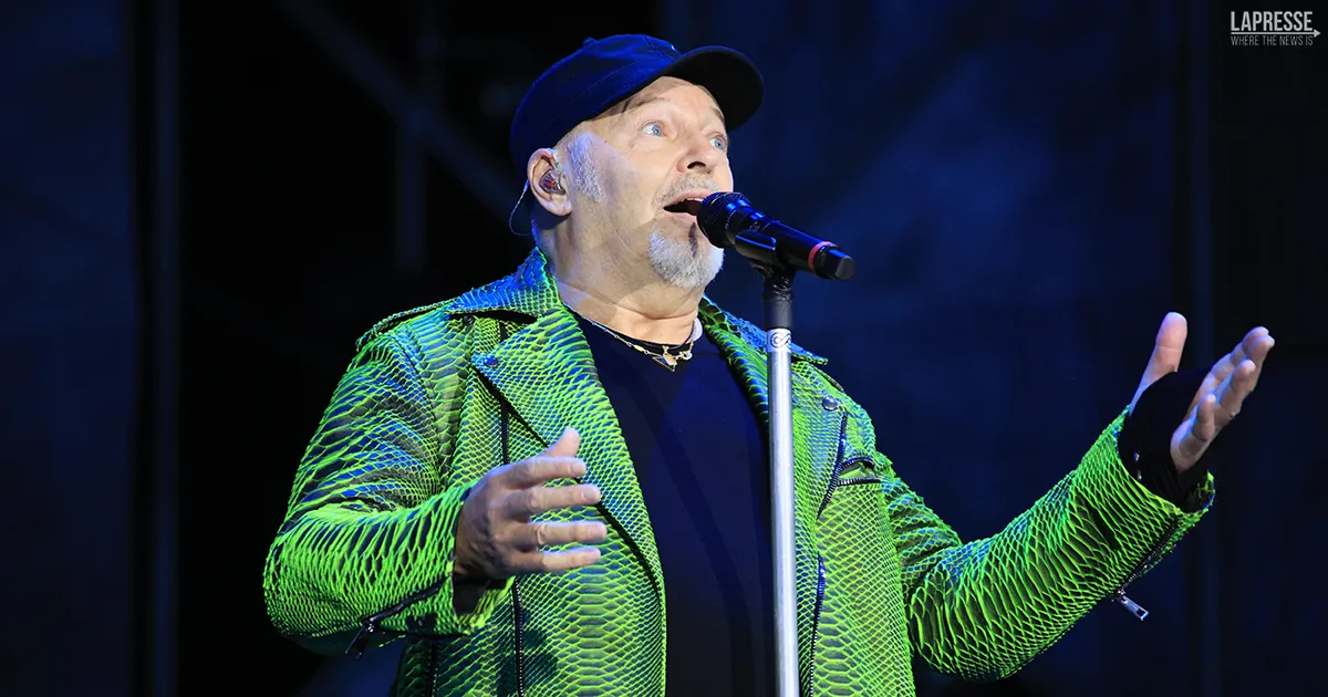 Sesso durante il concerto di Vasco Rossi il video