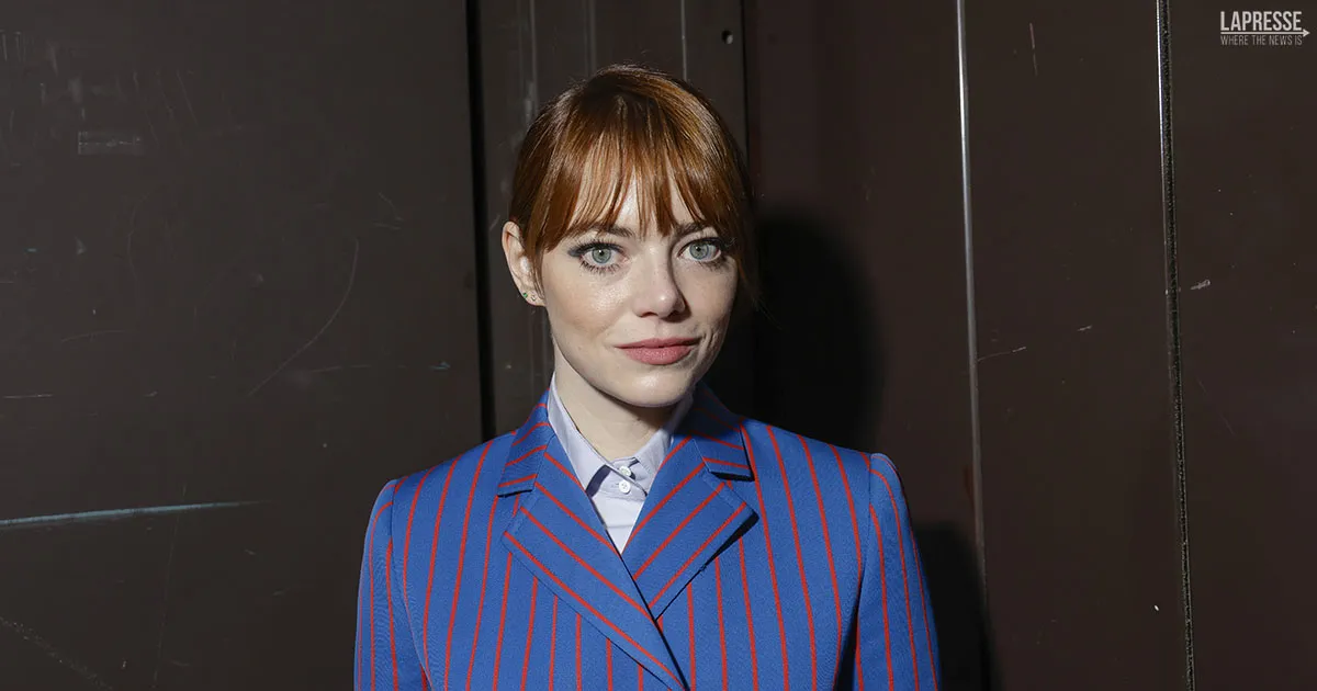Emma Stone al concerto di Taylor Swift il cambio look non  passato inosservato