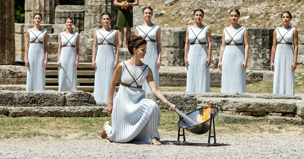 Olimpiadi oggi si tiene la cerimonia di accensione della Fiamma che andr a Parigi