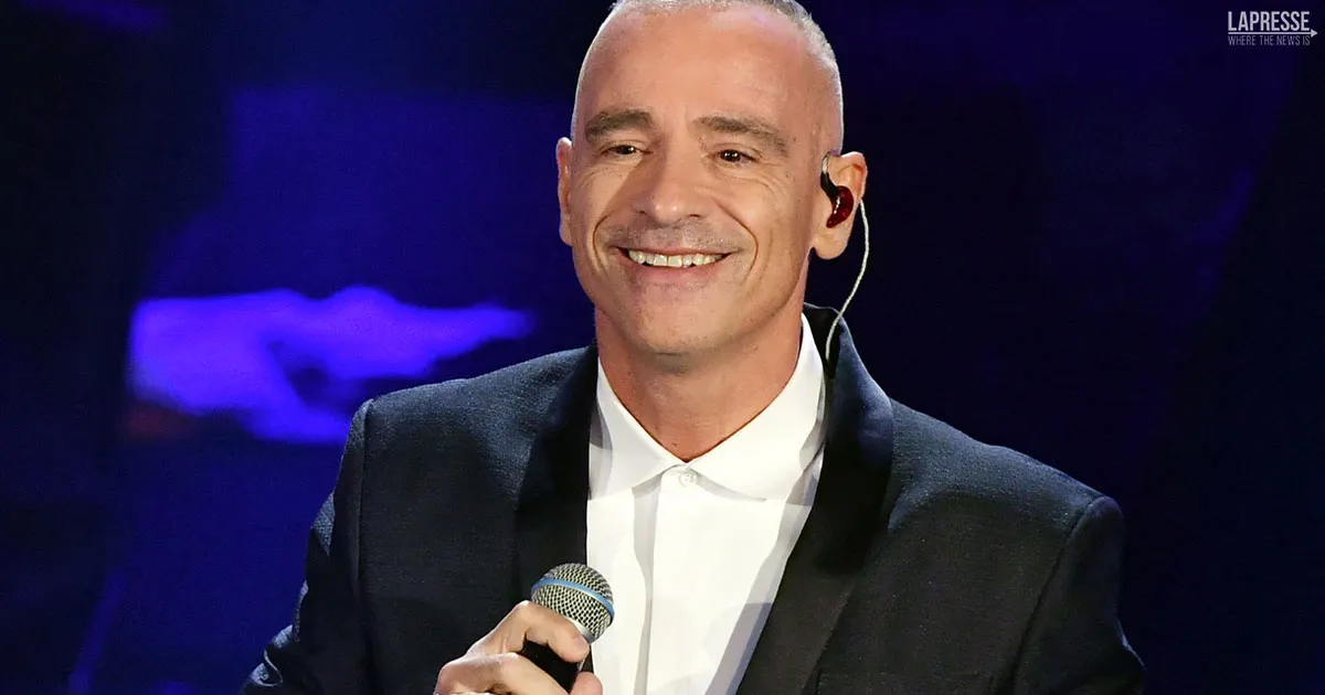 Nonno Eros Ramazzotti e il piccolo Cesare questa foto vi far sciogliere