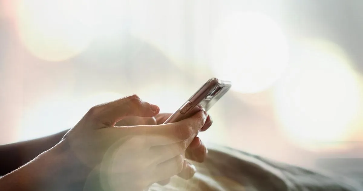 Italiani bocciati in igiene del cellulare Ciccozzi 8220Ricettacolo di germi e batteri8221