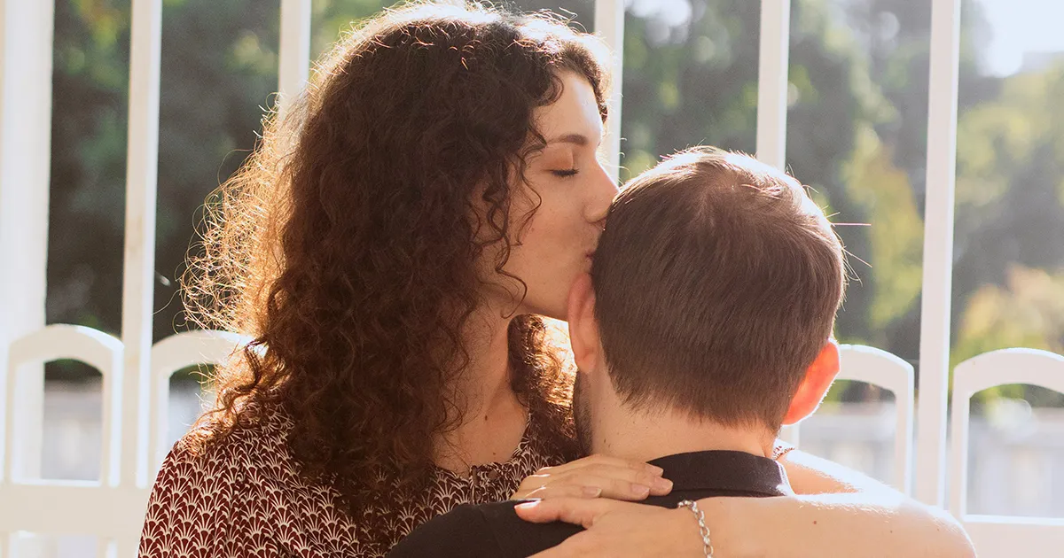 Uomo alto o basso La scienza ribalta lideale del fidanzato perfetto