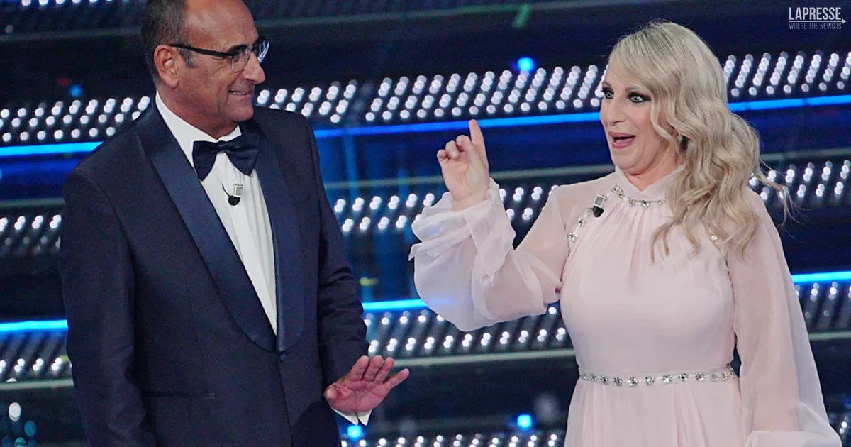 Sanremo le frecciatine di Katia Follesa con la complicit di Carlo Conti a Chiara Ferragni