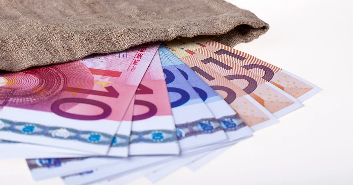Contro il caro bollette  in arrivo un bonus da 200 euro i requisiti e come ottenerlo