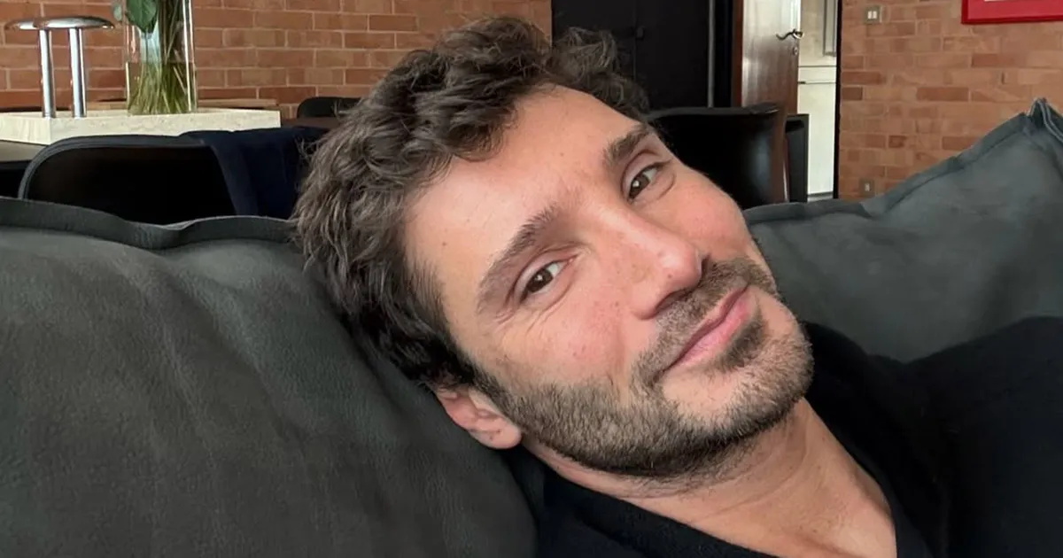 Ritorno di fiamma per Stefano De Martino Paparazzato assieme a una vecchia conoscenza
