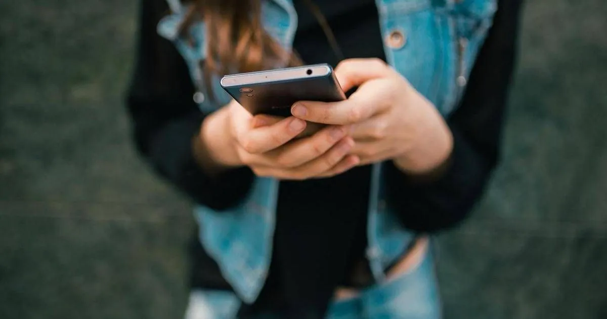 Usare i social deprime i teenager l8217alert in uno studio