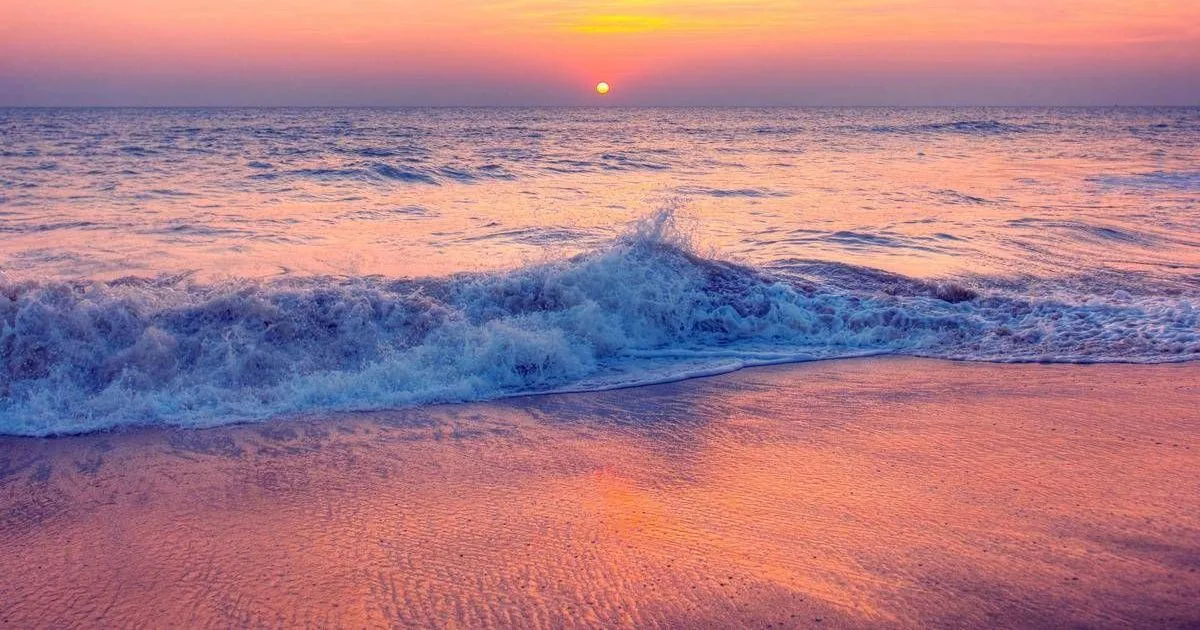 Caldo in aumento nel weekend domani 2 bollini arancioni e 10 gialli