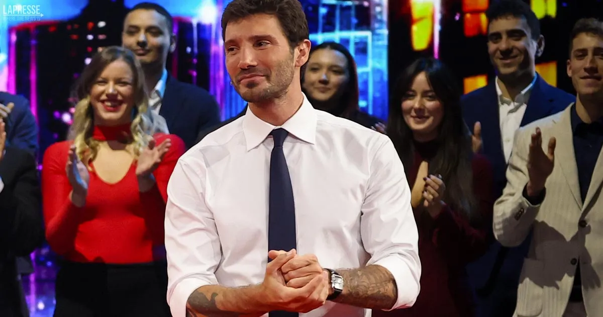 Dopo le ipotesi pi fantasiose ecco la verit sul video rubato a Stefano De Martino parla lavvocato