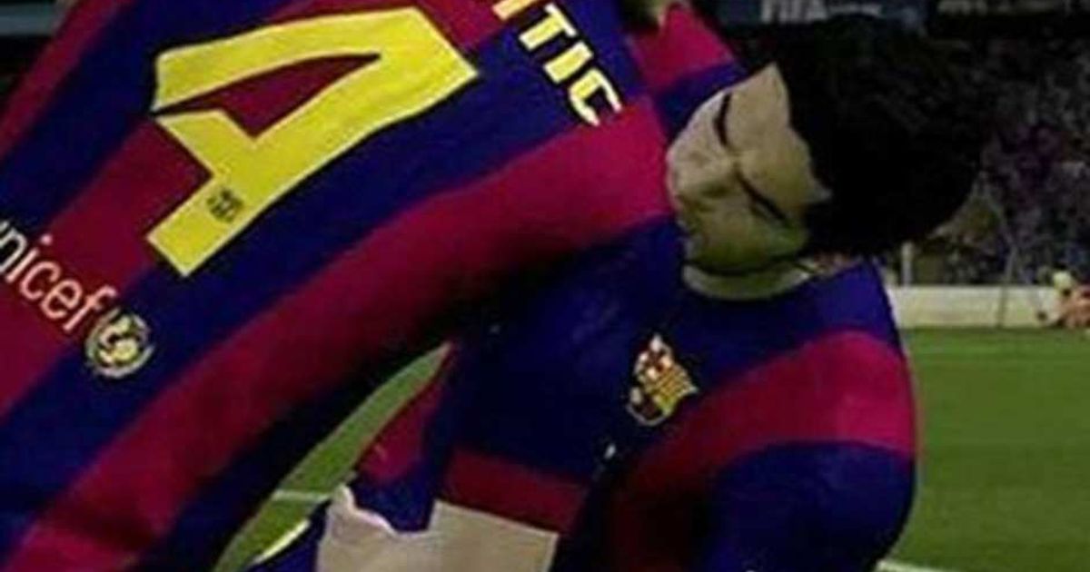 Suarez morde ancora!