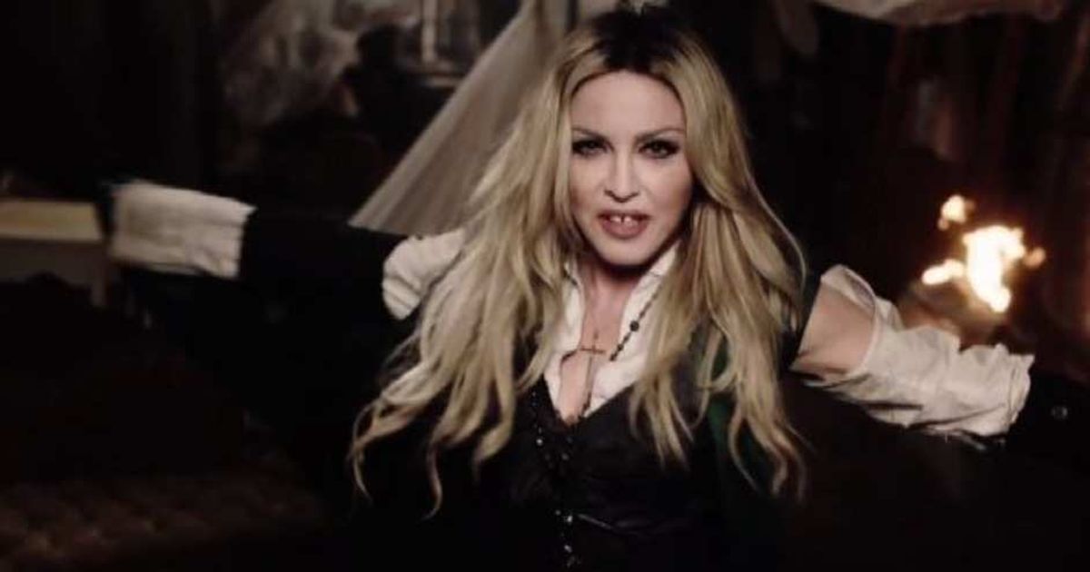 Video News 10/04/2015