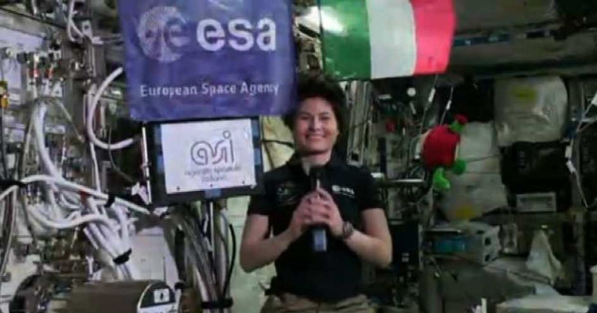 Video News 27/04/2015