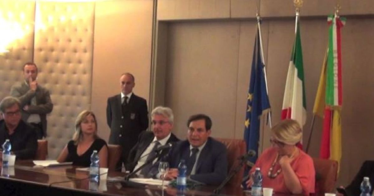 Video News 11/08/2015