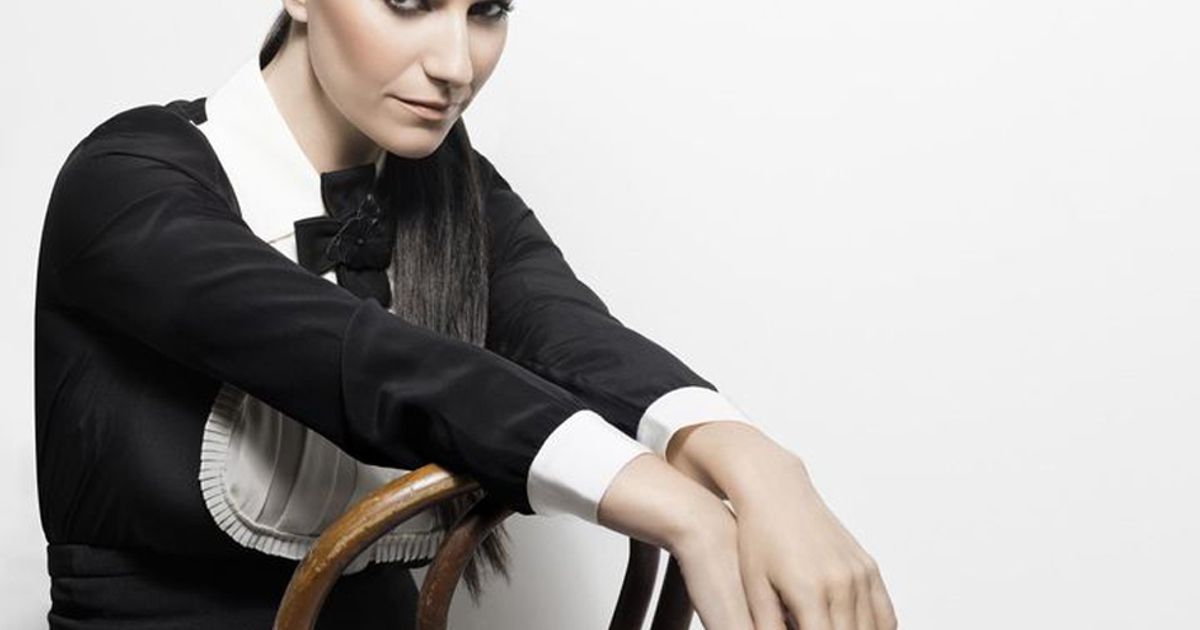 ‘Simili’ di Laura Pausini: pubblicato in più di 60 paesi è già disco di platino in Italia!