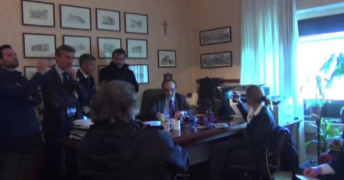 Video News 22/12/2015