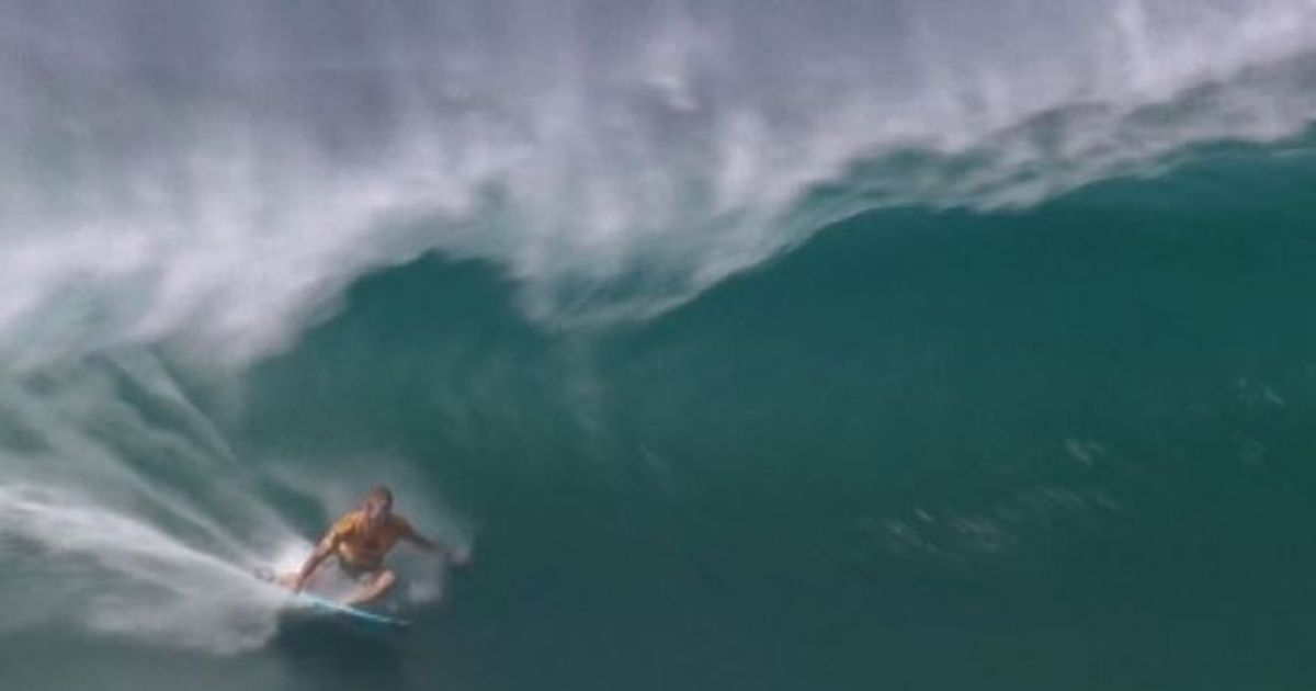 Surf, la superstar Fanning deve fare i conti con anno da incubo