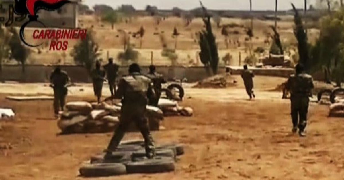 Terrorismo, fermato a Venezia un macedone: reclutava mujaheddin