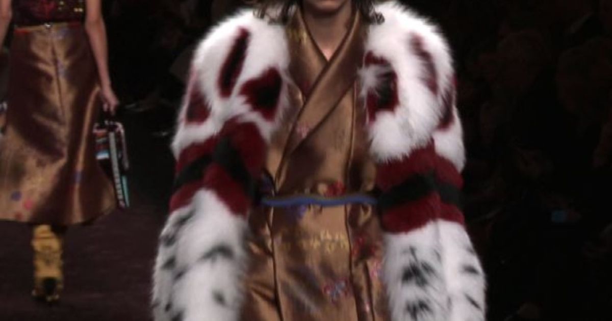 Per Fendi rouches, fiori, colori e pelliccia grande protagonista