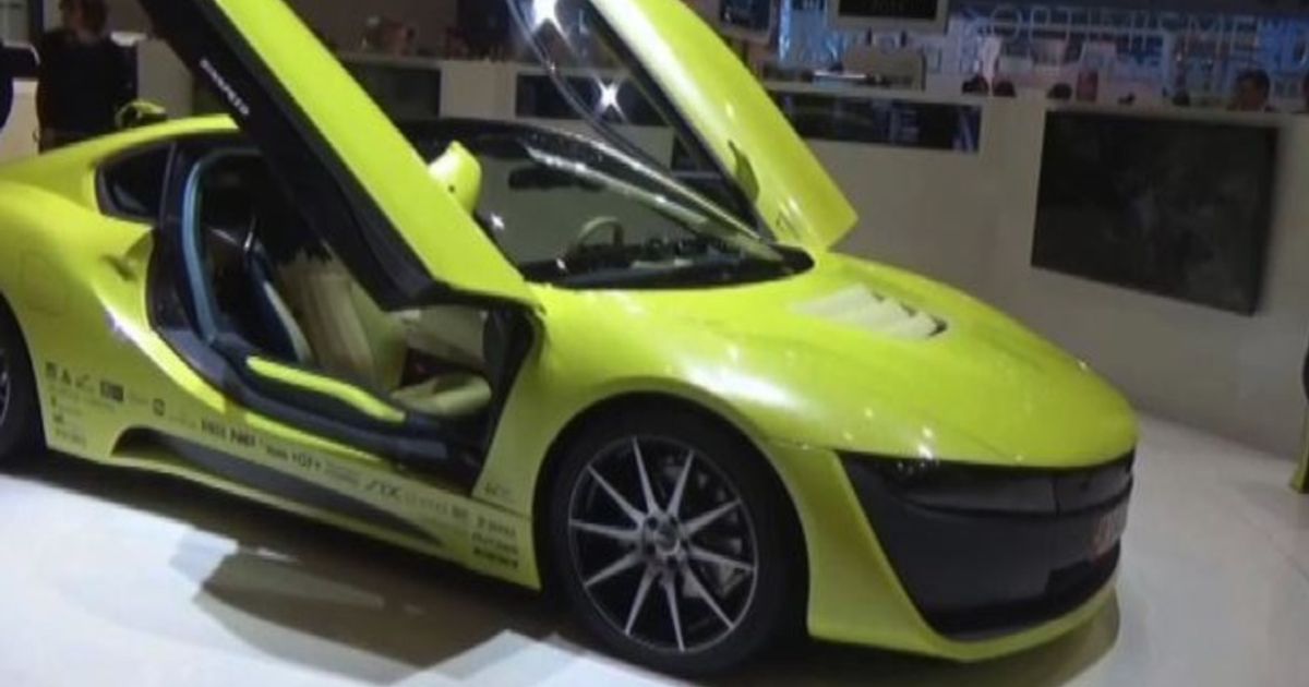 Ecco la Rinspeed Etos, l’auto col drone che si guida da sola