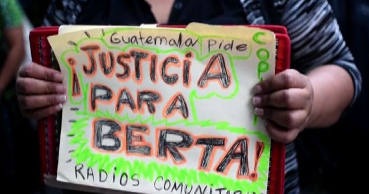 Honduras, a centinaia per la veglia a ricordo di Berta Caceres